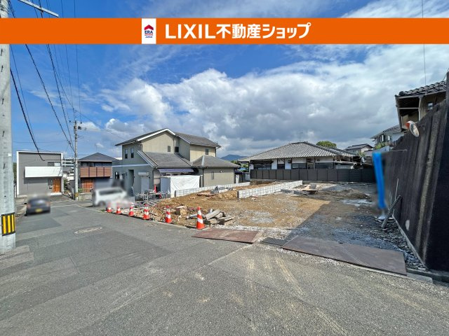 交通量が少ないので車の出し入れは楽々です。