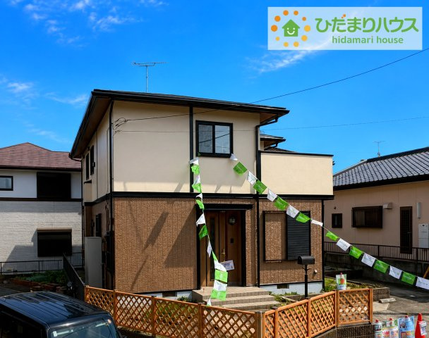新しい住まいに集う家族の温かさと陽光の暖かさ、楽しい毎日と明るい未来を予感させる「空間が織り成すひとつ先の住み心地」を演出します。