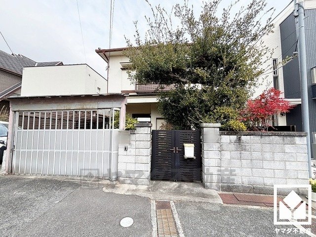 ブランコやすべり台などの遊具が設置された「苦楽園児童遊園」まで徒歩3分。ゆったりとした広さの「毘沙門公園」も徒歩圏内で、子育て世帯の方にもお勧めです。