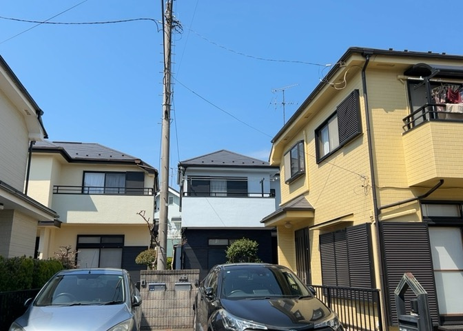桜や紅葉の名所に出かける人は多いと思いますが、家にいながら季節の移ろいを感じる生活を送りませんか？リビングや窓から見える景色が生活を彩るワンポイントに！現地から見える景色を堪能してみては如何でしょう。