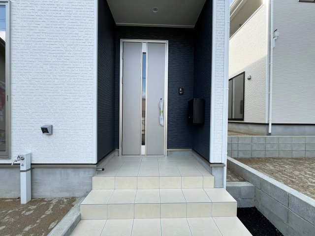 二重ロックでピッキング対策の玄関です。大容量シューズボックスもあり