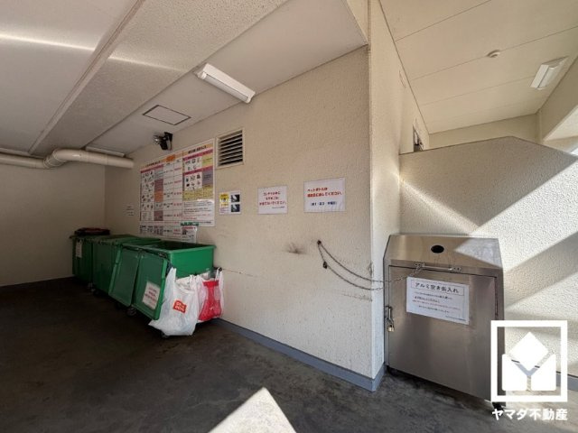 清潔なゴミ出し場で気持ち良くお使い頂けます。