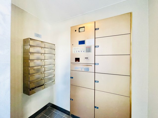 集合ポスト・宅配BOX