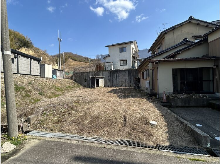 現地