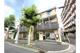 北大路通り沿い角地　 RC造 デザイナーズ住宅 収益２物件付きの外観