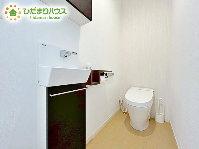 環境にもやさしい、少ない水量でしっかり流す節水型トイレを設置！
