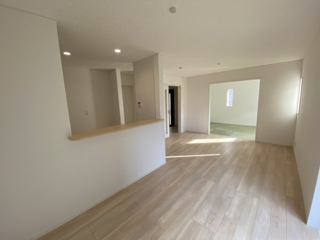 同施工　■□■リビングの写真です■□■　広いリビングで快適に、ゆったりと過ごせますね♪