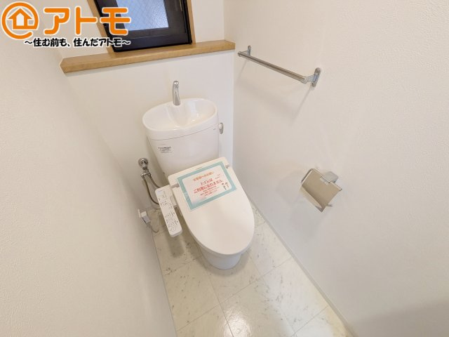 年代を問わず使いやすい洗浄機能付きのトイレ♪肌への負担をも減らせるのでお子様の敏感なお肌も安心！