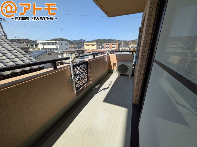 二面バルコニーは洗濯物も一気に干せますね♪
