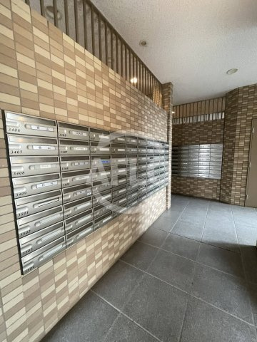 キングスクエアランドレックスC棟　メールボックス