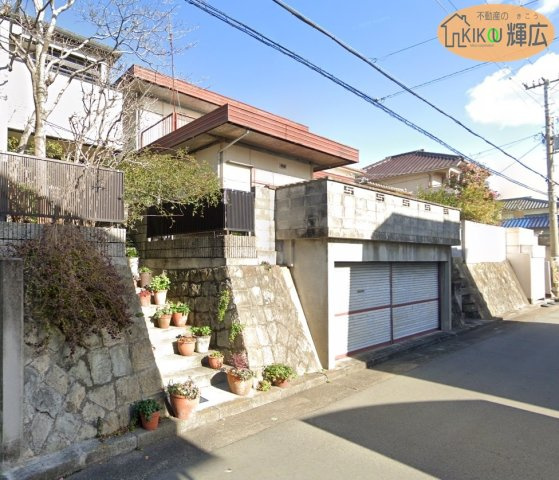現状建物付きでのお引渡しとなります。