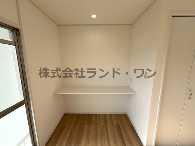 洋室12帖にあるスタディーカウンター