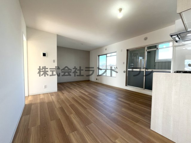 ＬＤＫ11帖　広々としたリビング