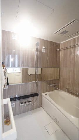 最新設備の浴室でゆったり入浴