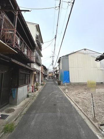 《現地》