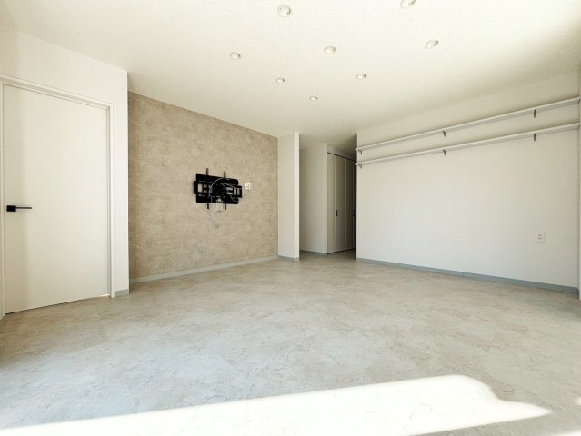 【リビングルーム】テレビは壁掛け可能です!(^^)!
