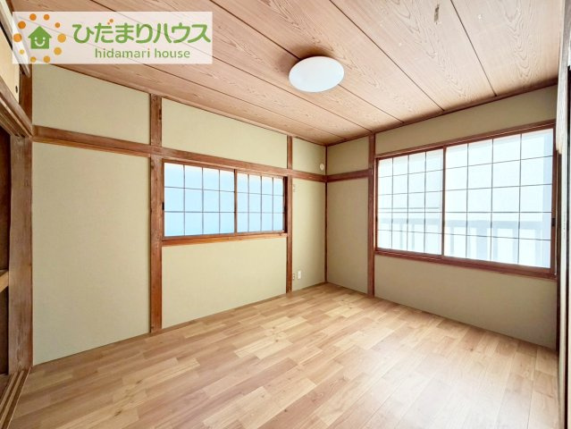 ゆとりのある主寝室！ご家族全員で寝れちゃいます♪