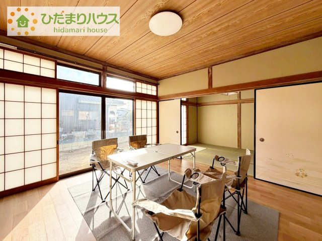 早くお仕事終わらせて、家に帰りたくなるようなリビングです(^^♪