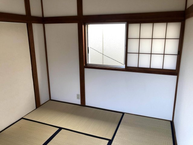 落ち着いた雰囲気の和室付きです。6畳