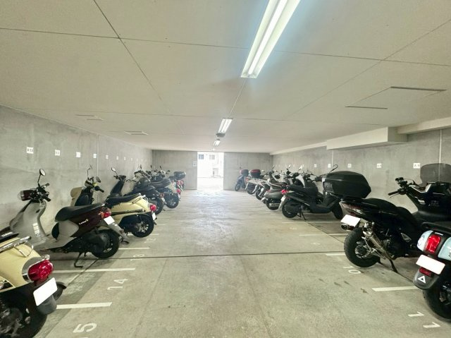 バイク置場