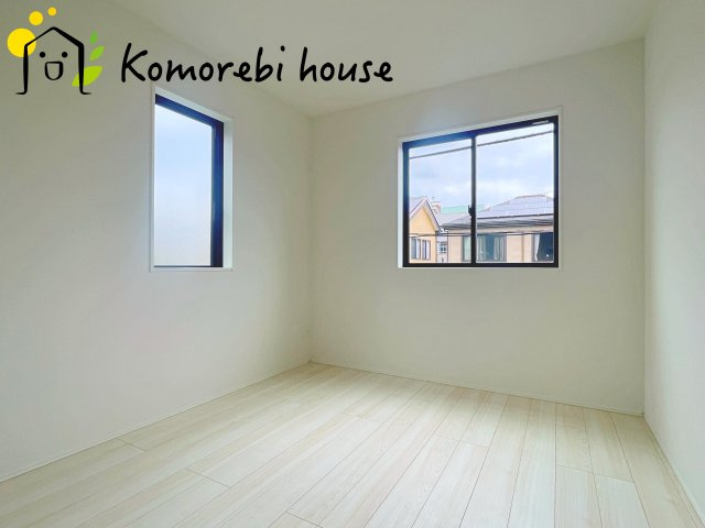 明るい洋室です