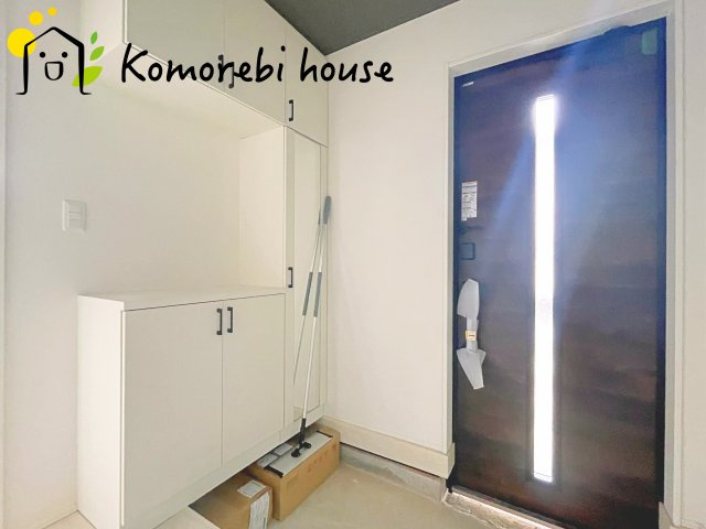 落ち着いた玄関です