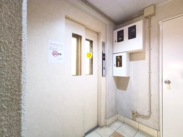 【エレベーター】