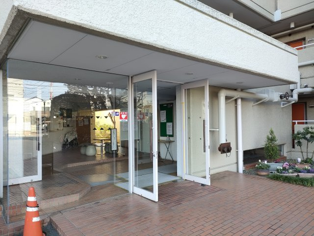 【エントランス】