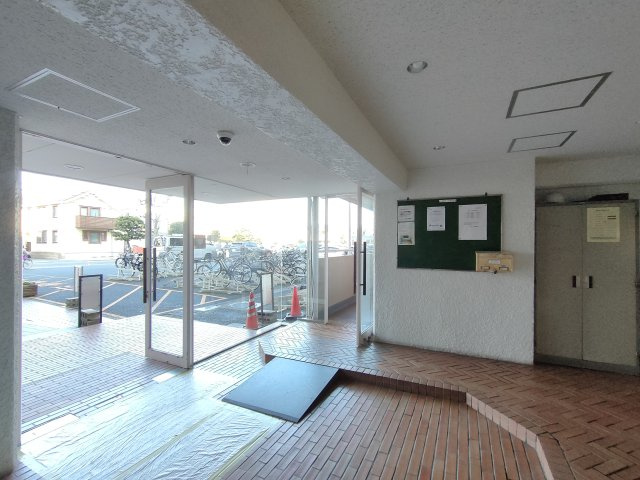 【エントランス】