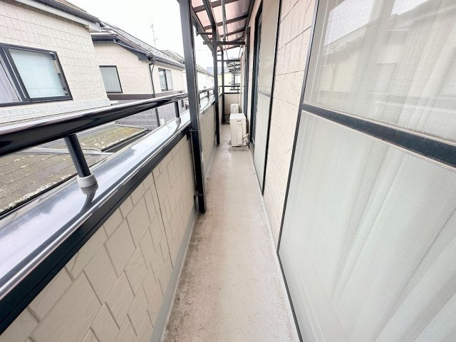 広いバルコニーです