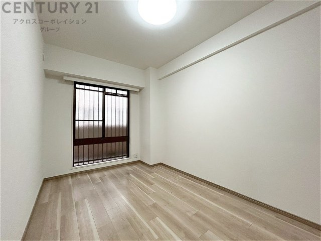 創造性や成長を促す遊びの空間を提供。学習や趣味に集中できる環境を整えます。個別のプライベートスペースは自己表現と自立心を育み、心地よい睡眠環境を整えリラックスできる場所を提供。　