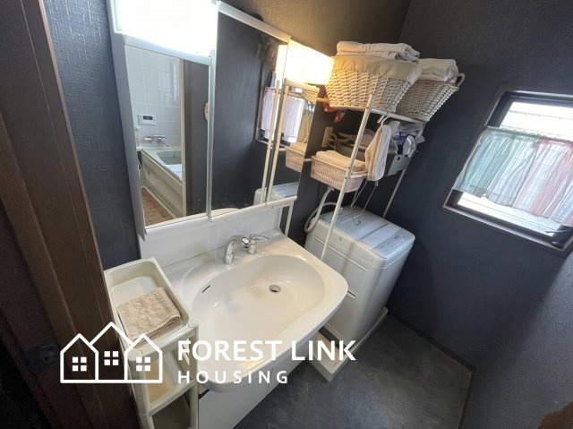 ※お部屋のレイアウトを見やすくするため、居住中の生活用品を画像加工で消去しています。