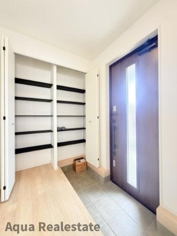 きれいな玄関です　※画像は同仕様の施工事例です