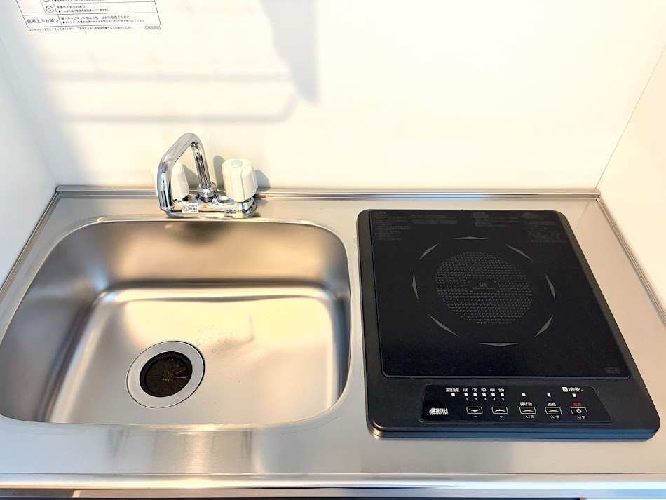 ◆広々したキッチンシンク。洗い物が多い時にも快適にご利用いただけます。　