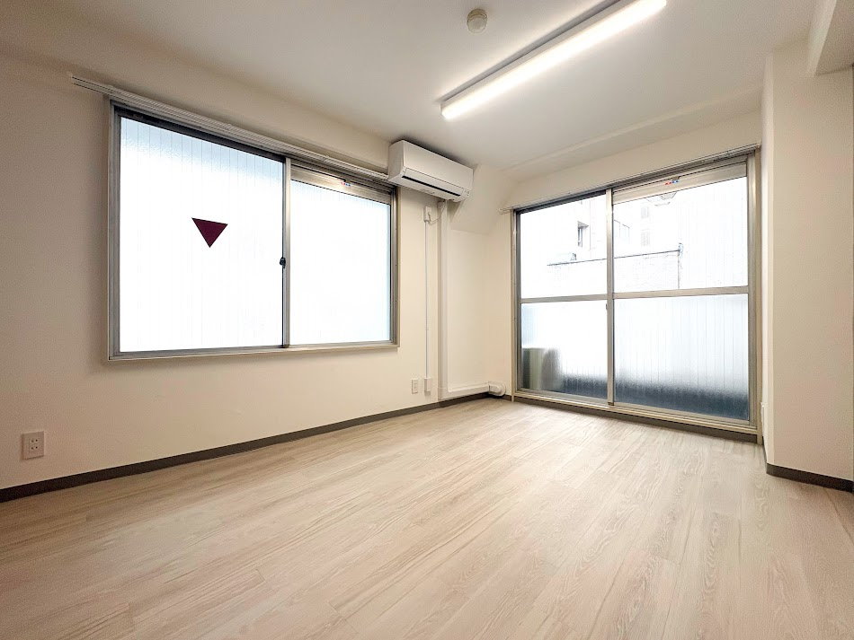 ◆ご家族の会話がはずむ、開放的なＬＤＫです。休日はお陽さまの光をたっぷりととりこめるぽかぽかリビングで過ごしませんか？　