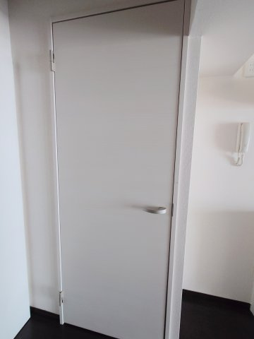 キッチン横収納