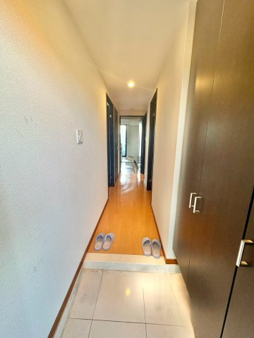駅徒歩8分×徒歩4分にスーパーやダイソーが入る商業施設！12/18室内フルリフォーム完成予定の快適マンション※画像はリフォーム前のものです