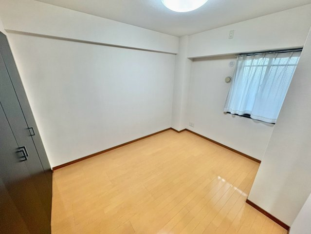 駅徒歩8分×徒歩4分にスーパーやダイソーが入る商業施設！12/18室内フルリフォーム完成予定の快適マンション※画像はリフォーム前のものです
