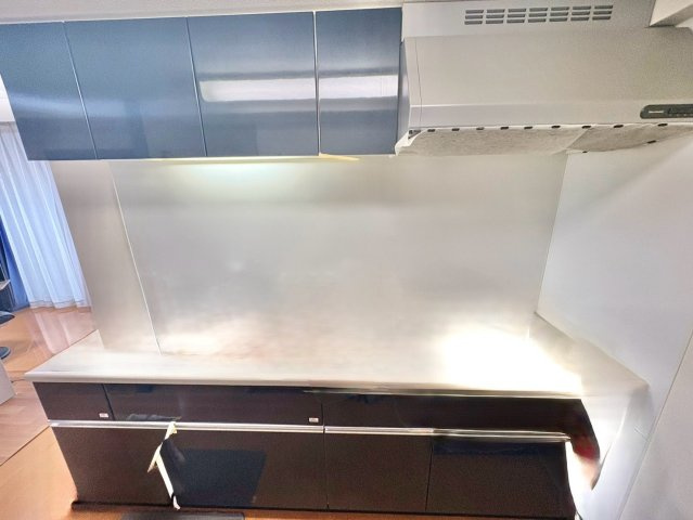 駅徒歩8分×徒歩4分にスーパーやダイソーが入る商業施設！12/18室内フルリフォーム完成予定の快適マンション※画像はリフォーム前のものです