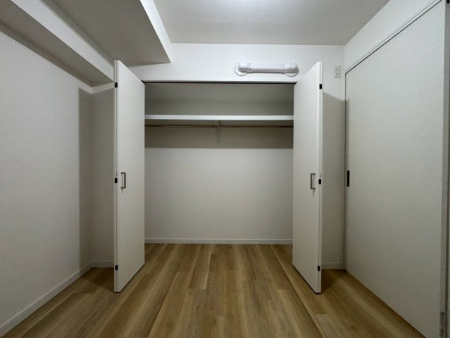 お子様にとっての初めての「自分だけの部屋」ベットや勉強机も楽に置けます♪