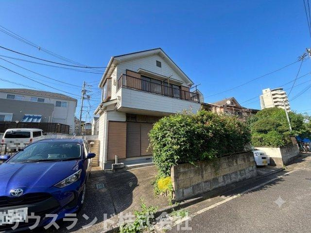 小学校まで徒歩10分。子育て世代にもおすすめの、落ち着いた雰囲気の住宅街です。