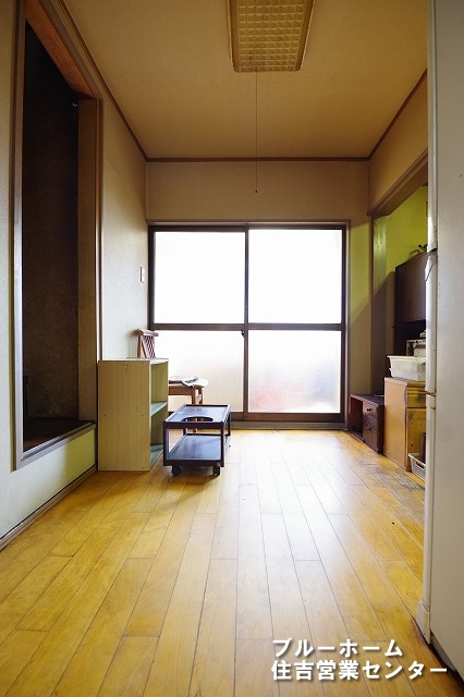 ■1階の洋室です　■収納がございます