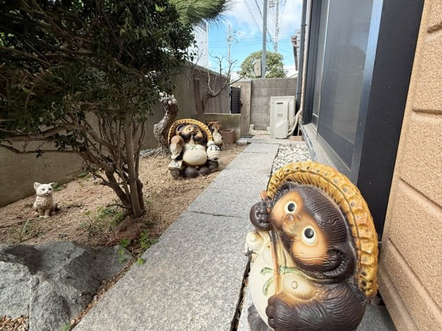 お庭もございます