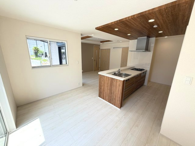 ゆったりとした広さで、ソファやダイニングセットも余裕をもって配置可能。