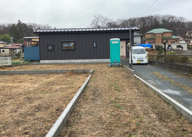 物件の詳細については、現地を見てわかること以外に、役所や法務局などで調べないとわからないことがあります。そのため、現地に行く場合は、もしこの物件を買ったらどのような生活ができるかをイメージしましょう。