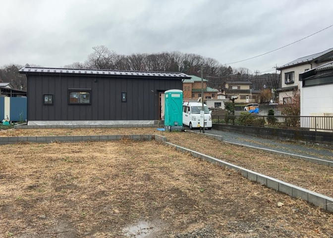 家を建てる前提で土地を探している場合、地盤の丈夫さは譲れない条件の一つです。地盤が脆弱だと追加工事が必要となります。また、過去に地盤沈下や液状化現象を起こした土地は、できるだけ避けた方がいいでしょう。