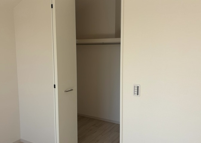 子供が何人でも年齢によっては、受験時にしっかり壁のある個室があった方が良い場合もあります。難しい問題ですが、兄弟の人数や、性別や年齢差によって状況が異なりますので、数年後のこともしっかり考えましょう。