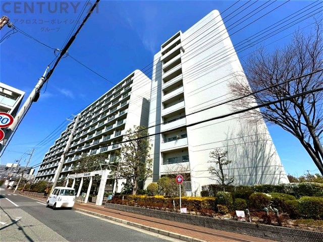 鉄筋コンクリート造11階建て
