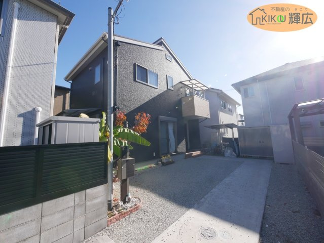 外観：328000563202