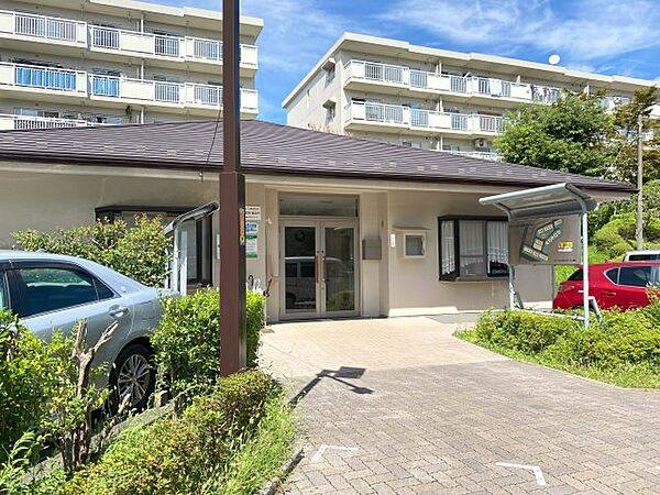 【グリーンメゾン南大沢　リビングを中心にした団らん設計 の共用部分】